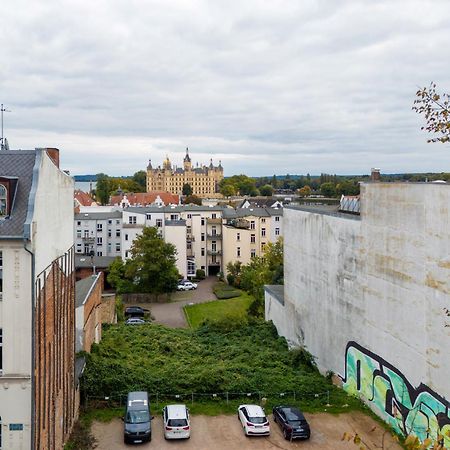 Schlosskoenig - Modernes & Zentrales Apartment Mit Balkon Und Arbeitsplatz 슈베린 외부 사진