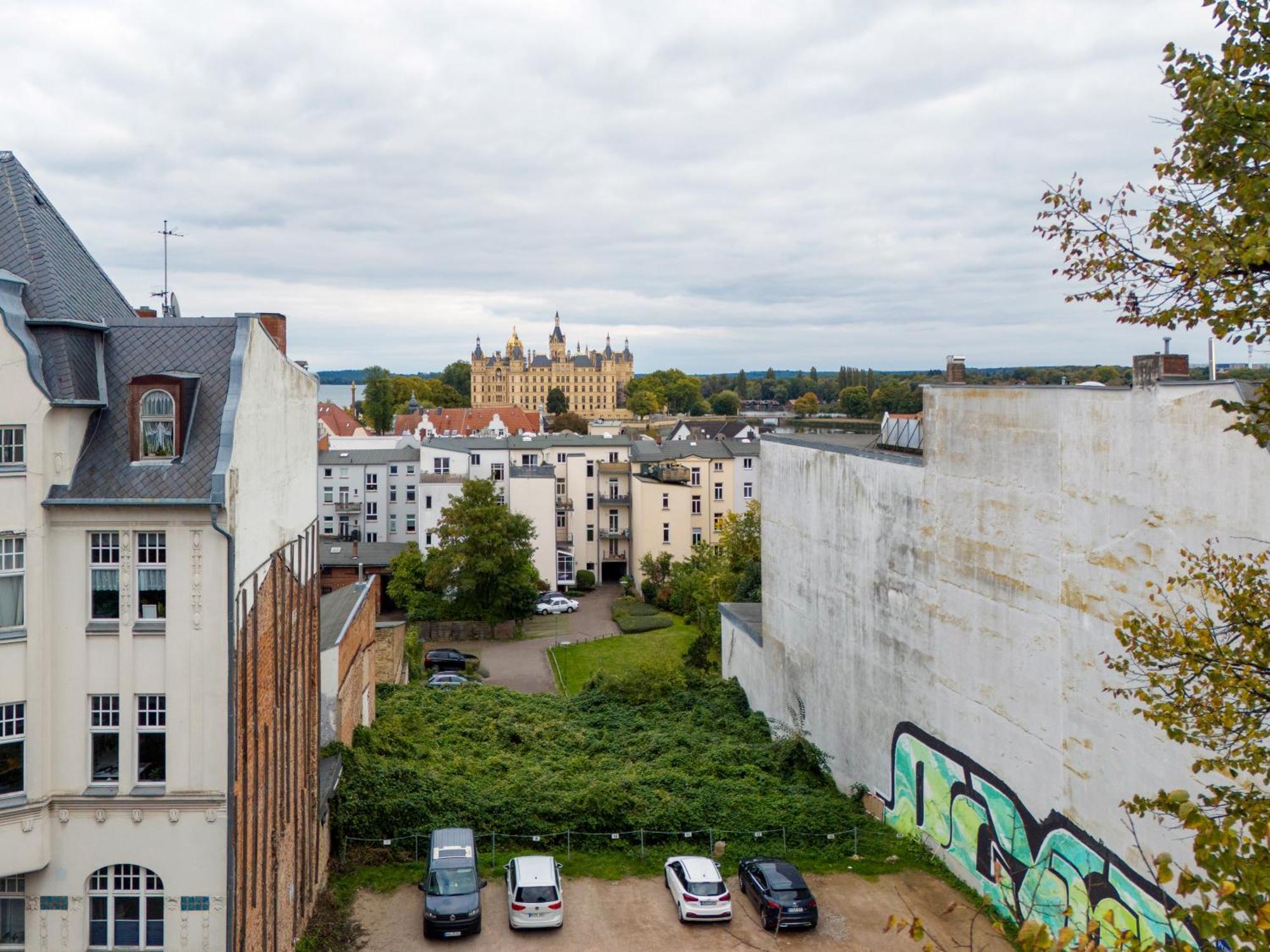 Schlosskoenig - Modernes & Zentrales Apartment Mit Balkon Und Arbeitsplatz 슈베린 외부 사진