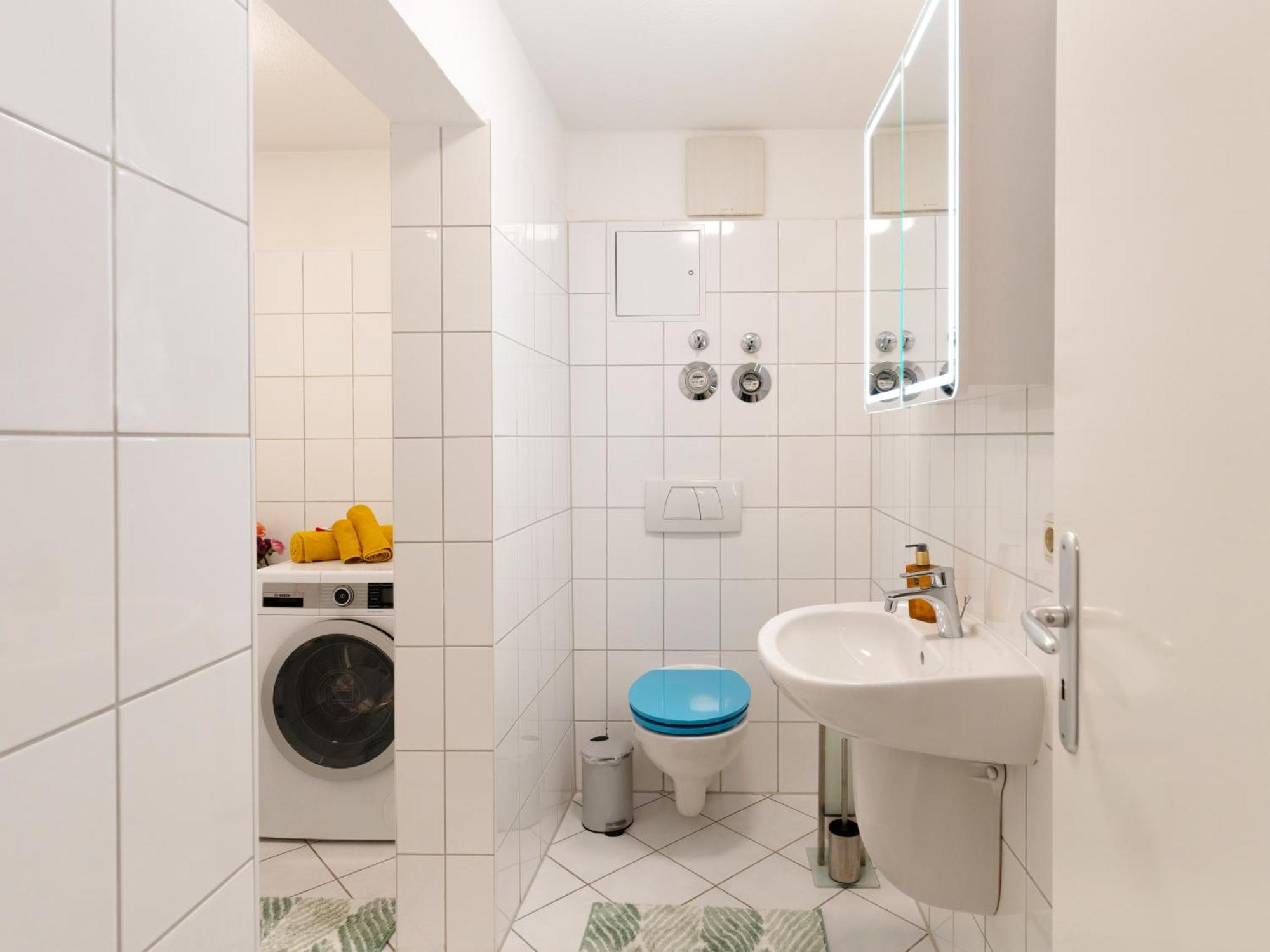 Schlosskoenig - Modernes & Zentrales Apartment Mit Balkon Und Arbeitsplatz 슈베린 외부 사진