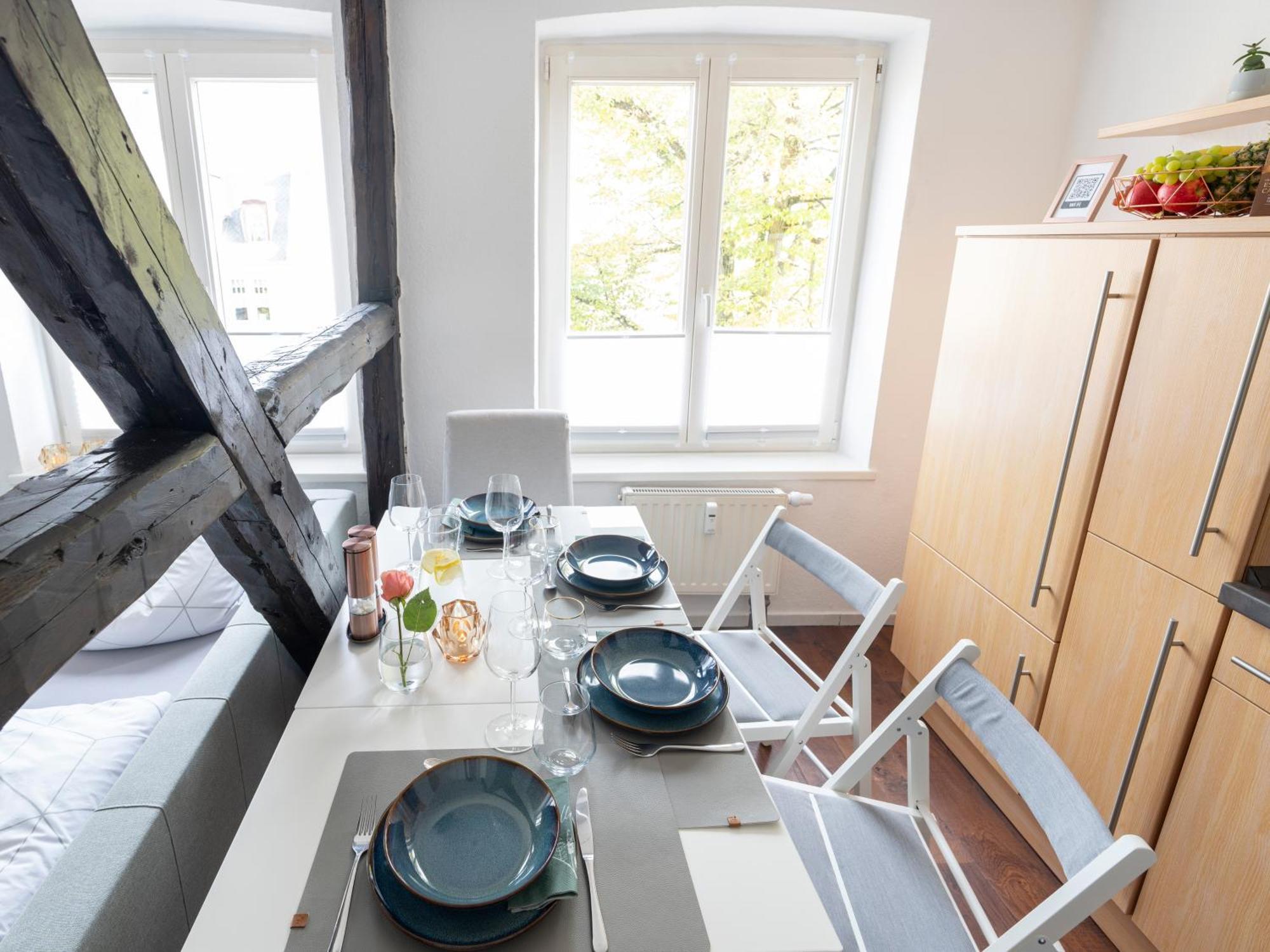 Schlosskoenig - Modernes & Zentrales Apartment Mit Balkon Und Arbeitsplatz 슈베린 외부 사진